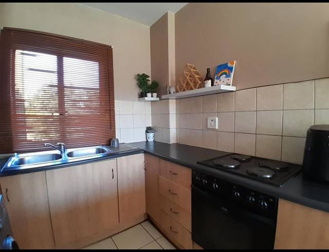 2 BEDROOM APARTMENT FOR SALE IN ELDO LAKES ESTATE